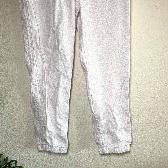 Athleta Cabo 100% Linen Jogger Micro Cheetah Print Sweatpants Light Beige - Picture 8 of 12